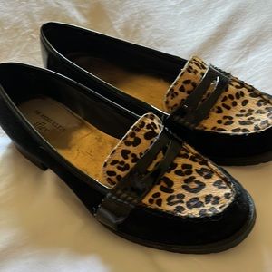 Anne Klein flex leather/suede loafer
